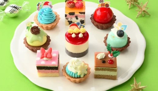 【銀座コージーコーナー】毎年大人気！クリスマス限定、ディズニーデザインのプチケーキアソート。今年はピクサー映画のキャラクターが登場！