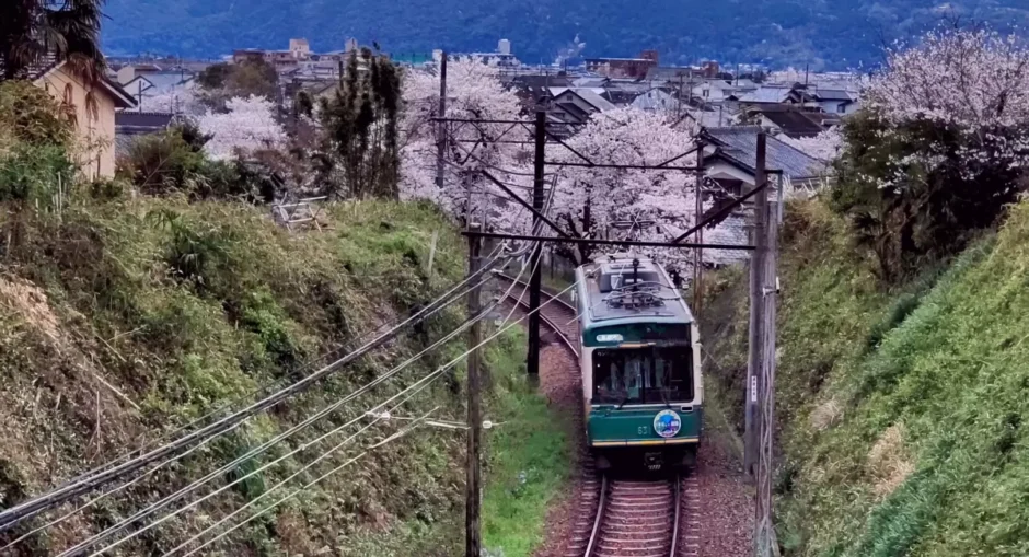 銀座アポロ昭和館YOHAKUで写真展『鉄道』を開催中