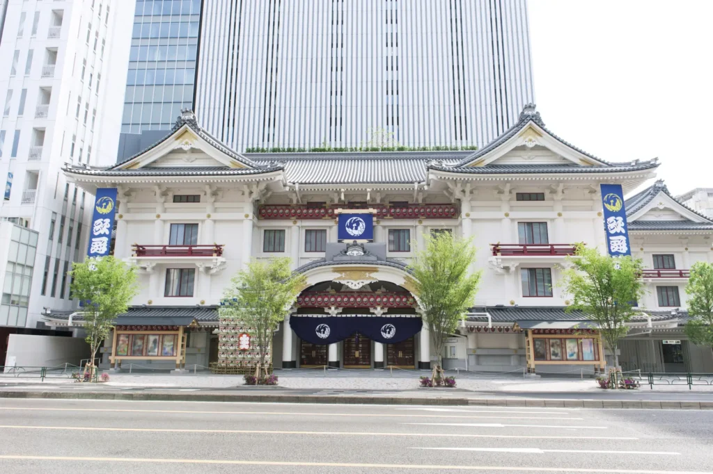 【SNSで話題】日比谷線の東銀座駅が「歌舞伎座駅」に!?